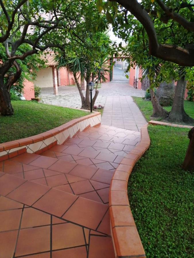 Piazza San Giorgio Hotel Dolianova Kültér fotó