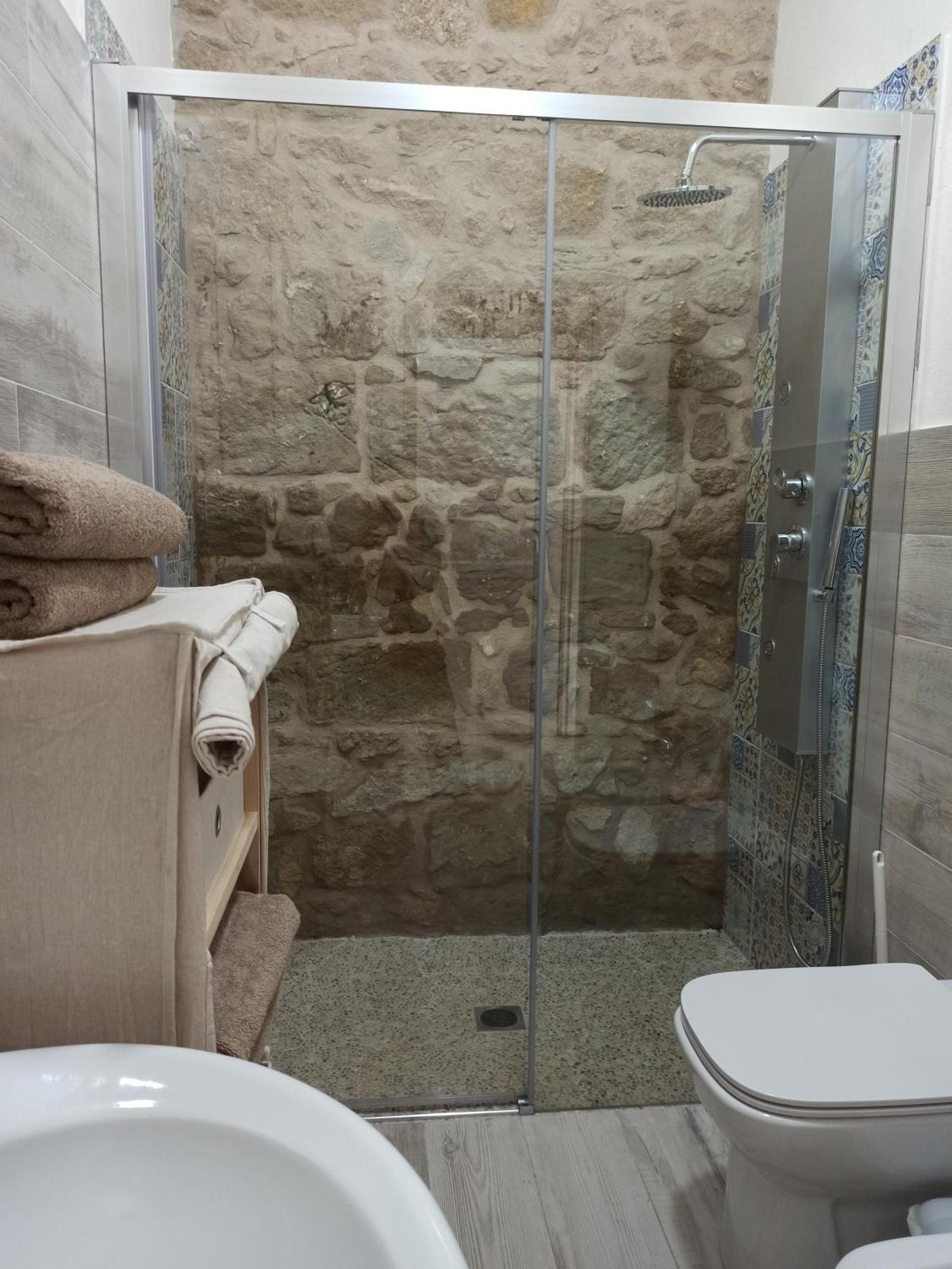Piazza San Giorgio Hotel Dolianova Kültér fotó