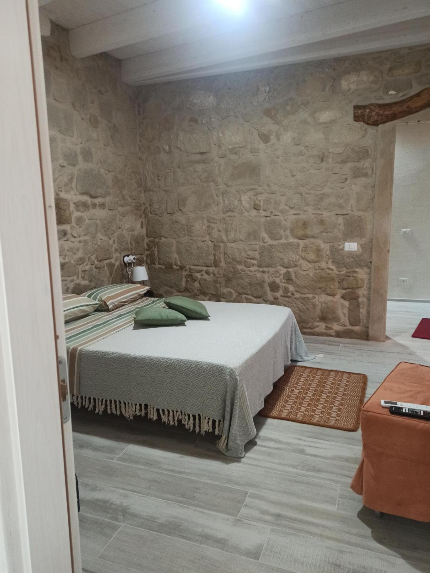 Piazza San Giorgio Hotel Dolianova Kültér fotó