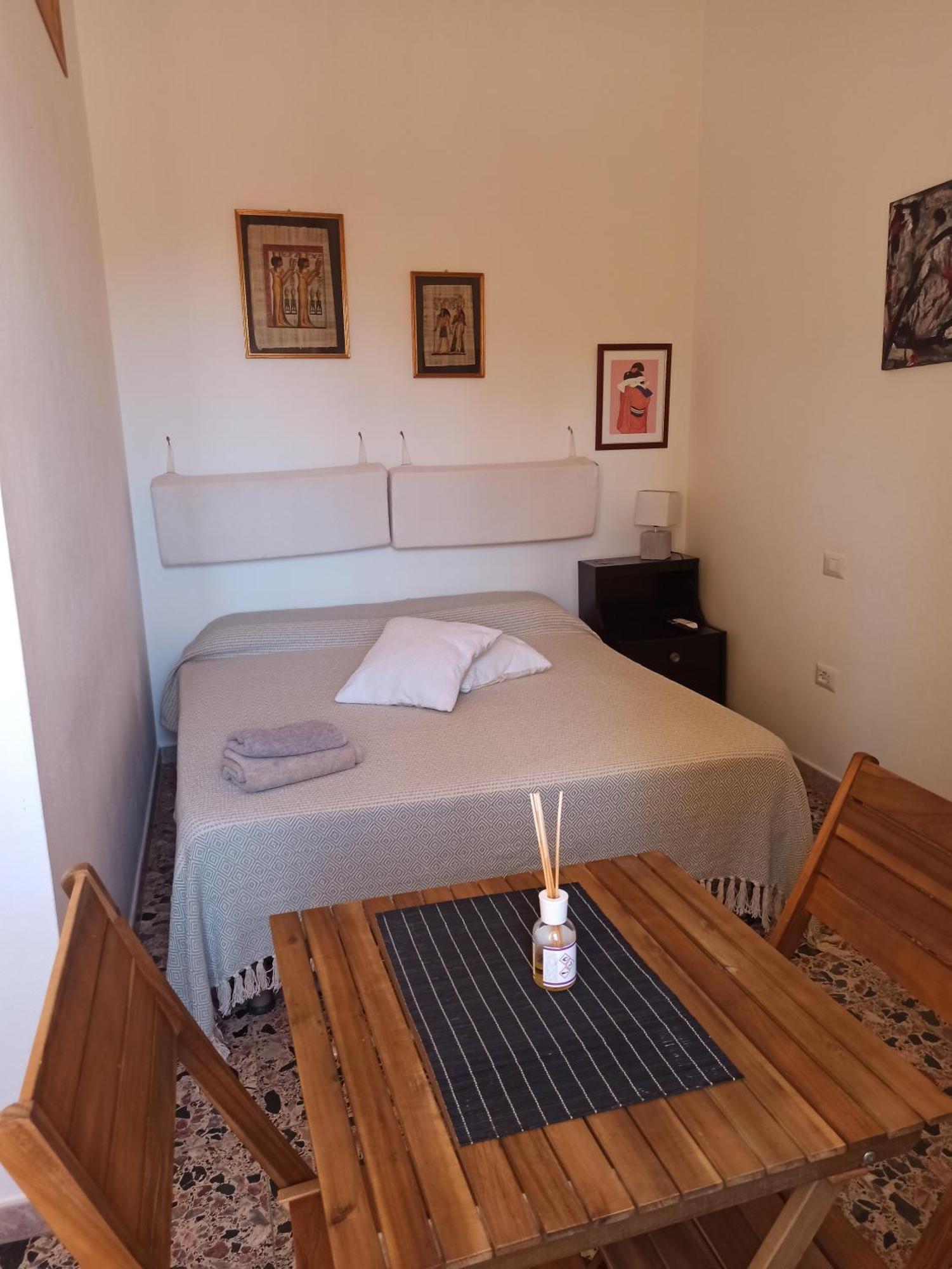 Piazza San Giorgio Hotel Dolianova Szoba fotó